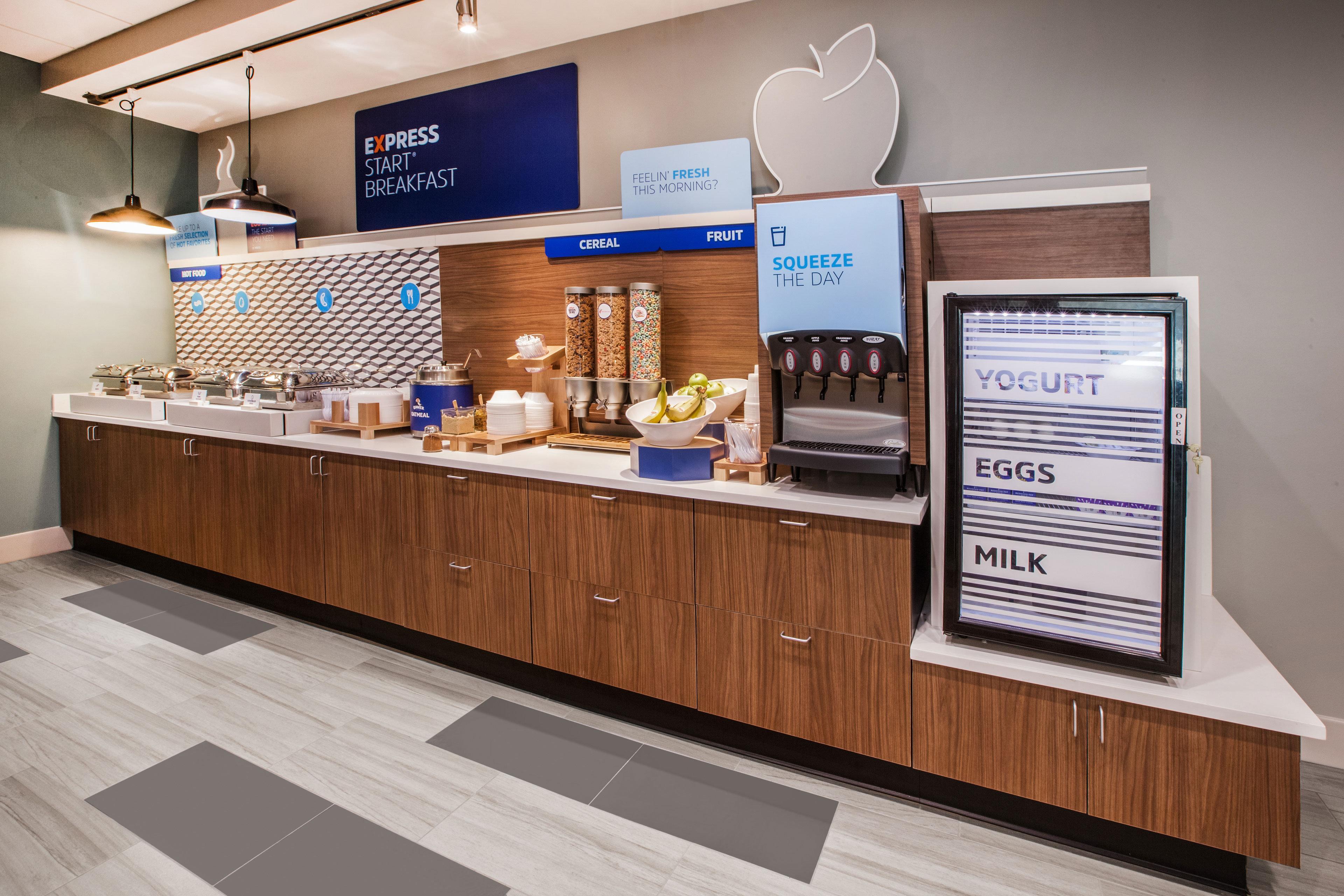 Holiday Inn Express Hotel & Suites Frankfort By Ihg Extérieur photo