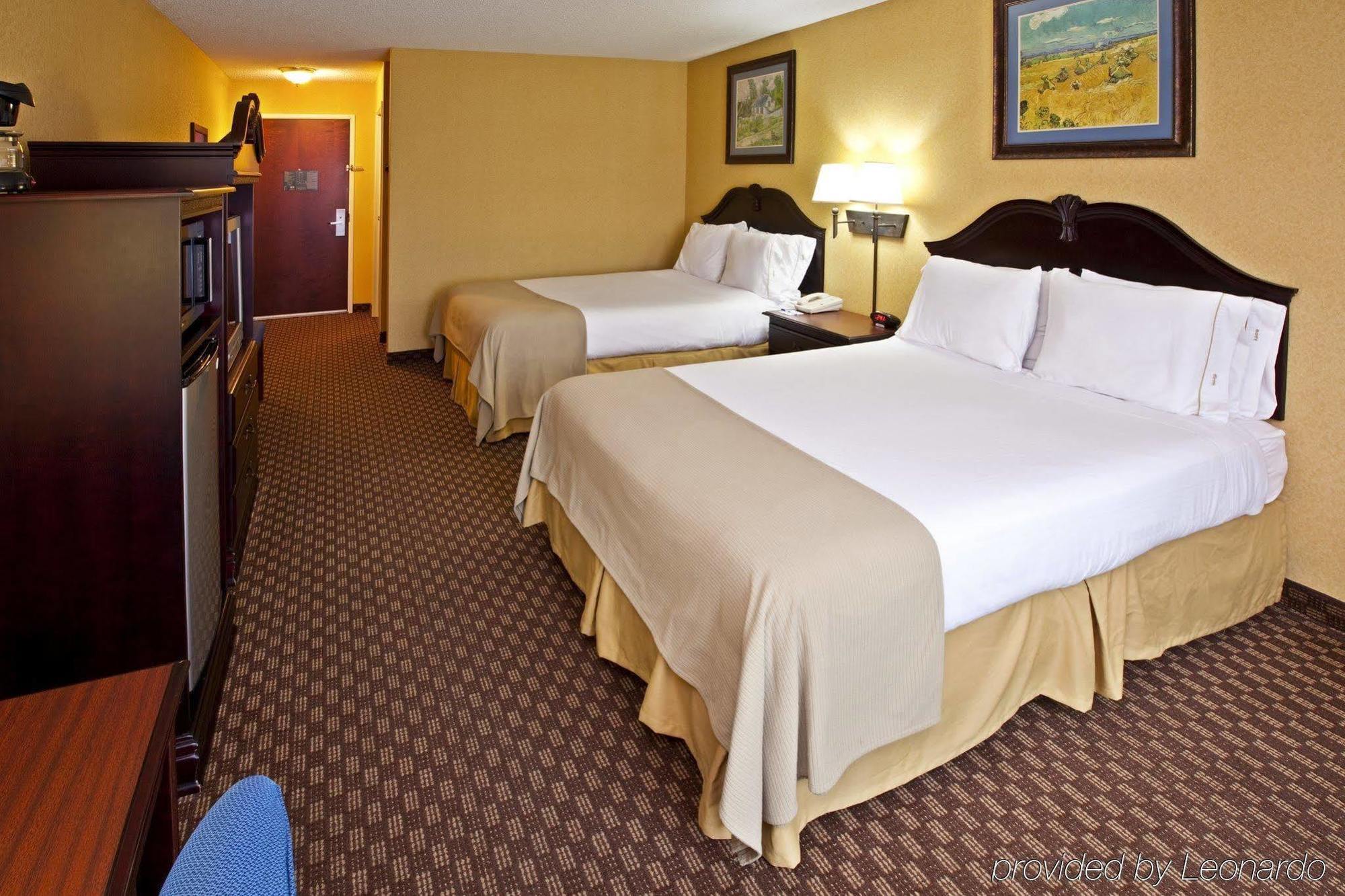 Holiday Inn Express Hotel & Suites Frankfort By Ihg Chambre photo